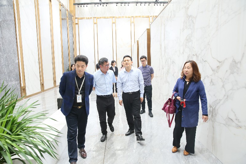 中建裝配設計院溫啟彬院長一行蒞臨金牌企業,(圖3) 中建裝配設計院溫啟彬院長一行蒞臨金牌企業,(圖3)