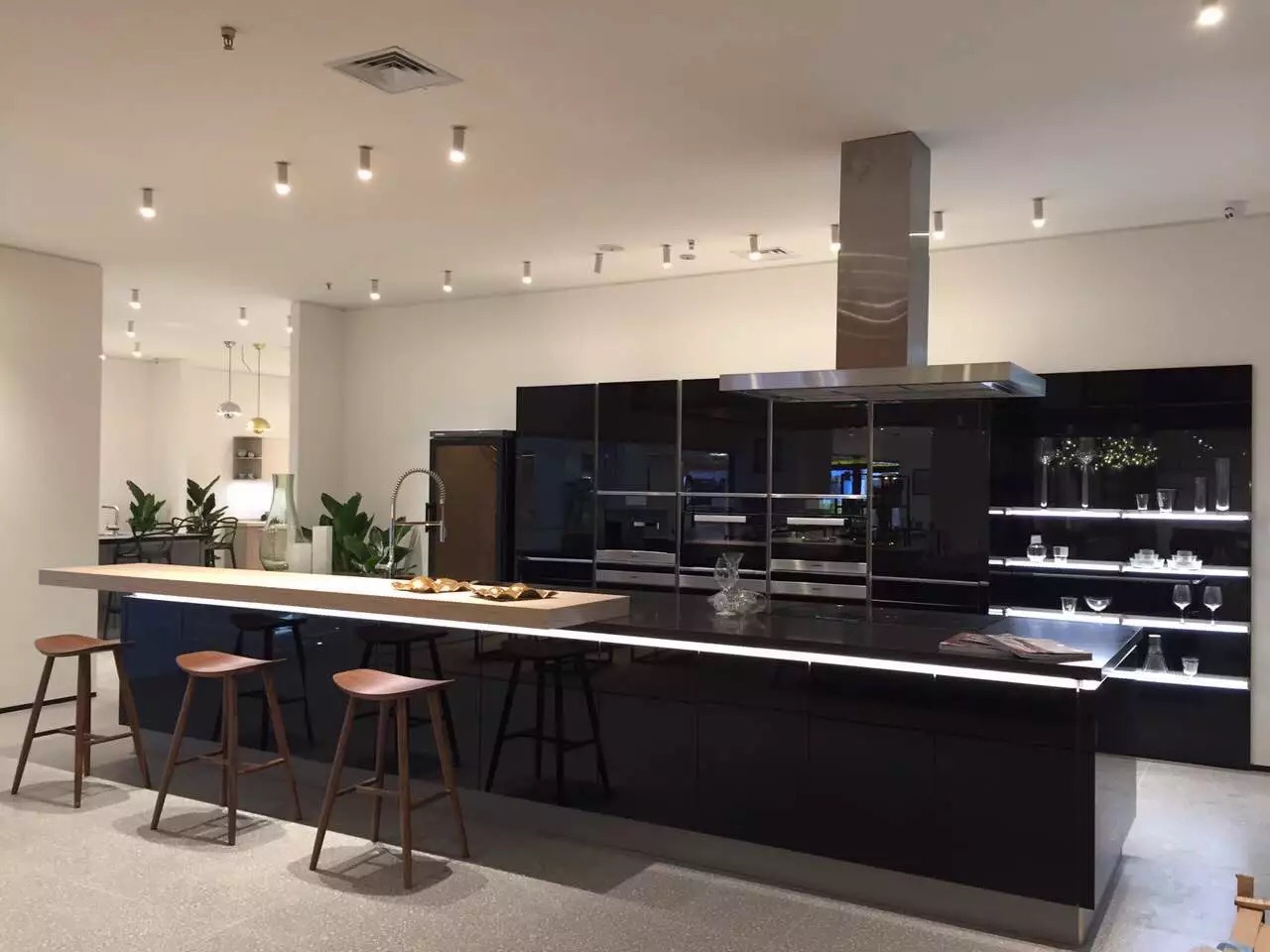 走在潮流前端，SCAVOLINI、KEYE門店都在用它！(圖1)